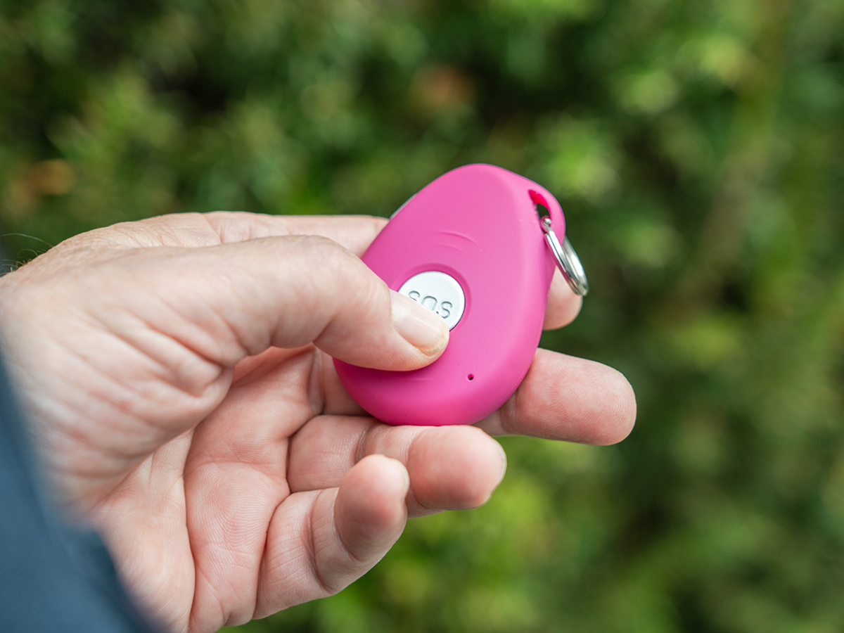 GPS-Tracker mit SOS-Knopf