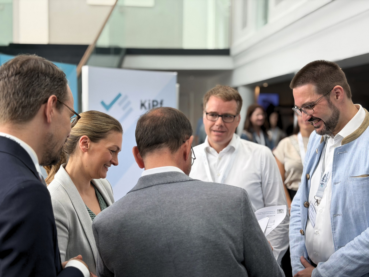 Eröffnungsveranstaltung FiPtec mit Ministerin Gerlach (Bild: Wieber/KiPf)
