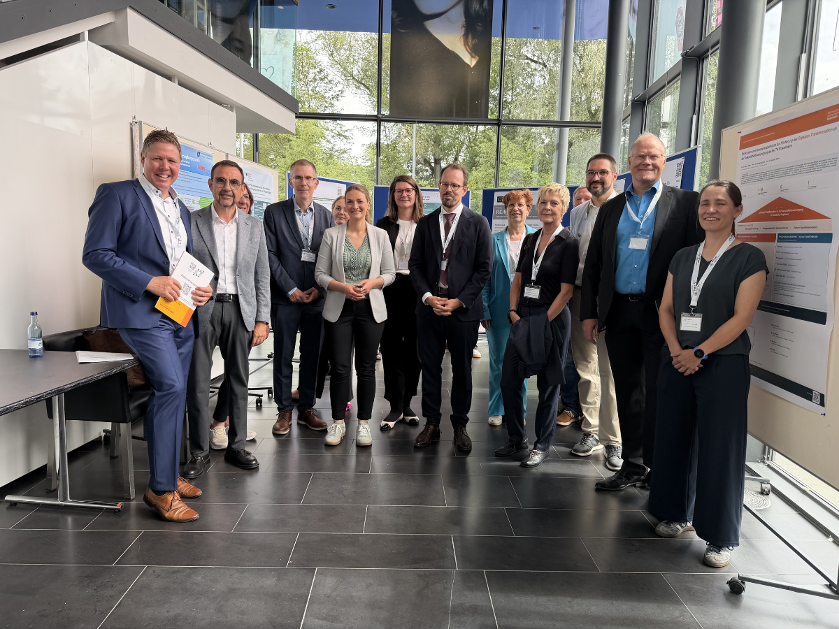 Gruppenfoto mit der Ministerin